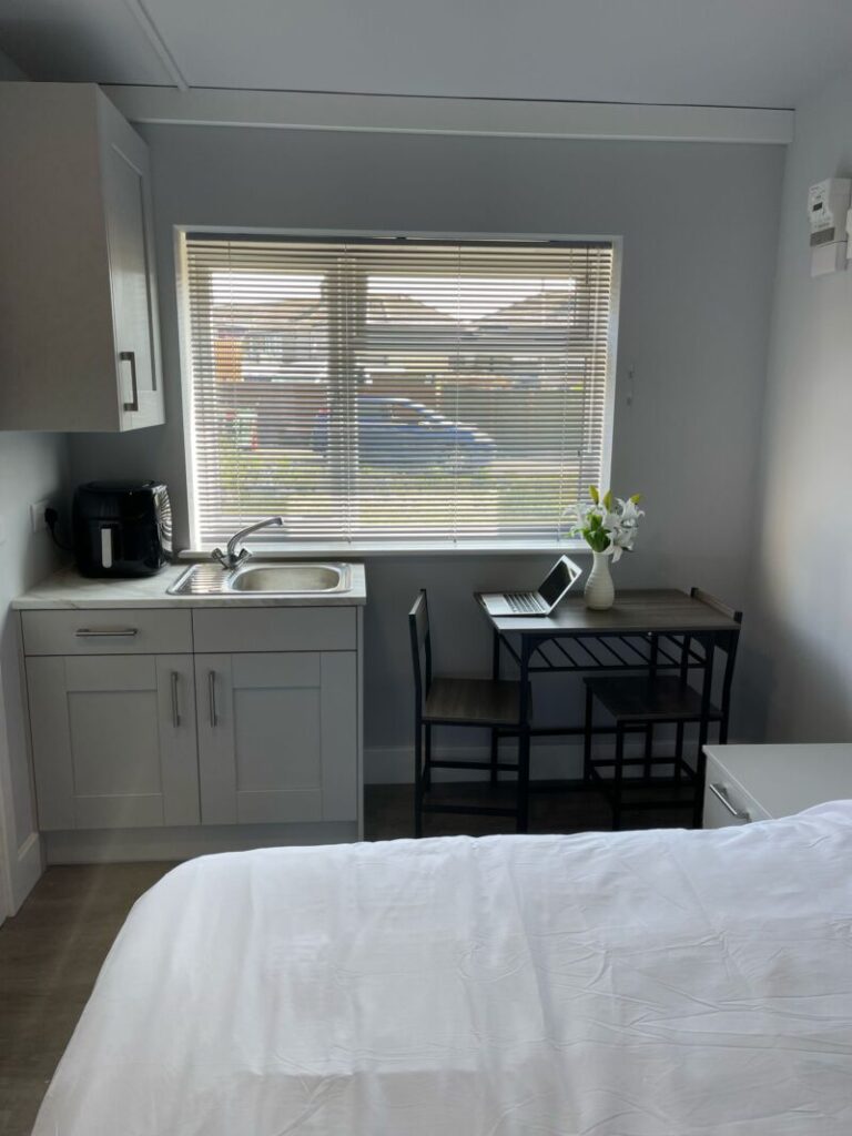 Kitchenette in Milton Road, Swanscombe, DA10. £800.00 PCM.