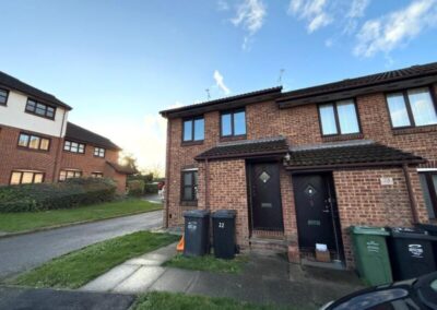 2 Bed Flat, Coopers Close, Greenhithe £1350.00 PCM