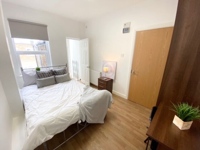 Double Room, Near Bromley South Station! £845.00PCM